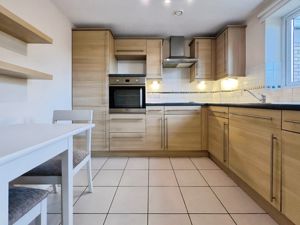 Photo 17- click for photo gallery